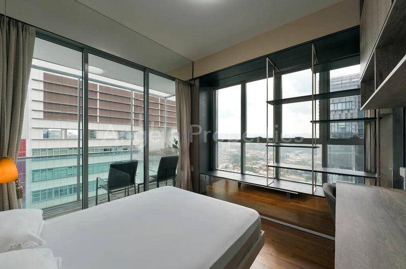 4 Bed Condo for Sale in  Lincoln Suites - Image 7